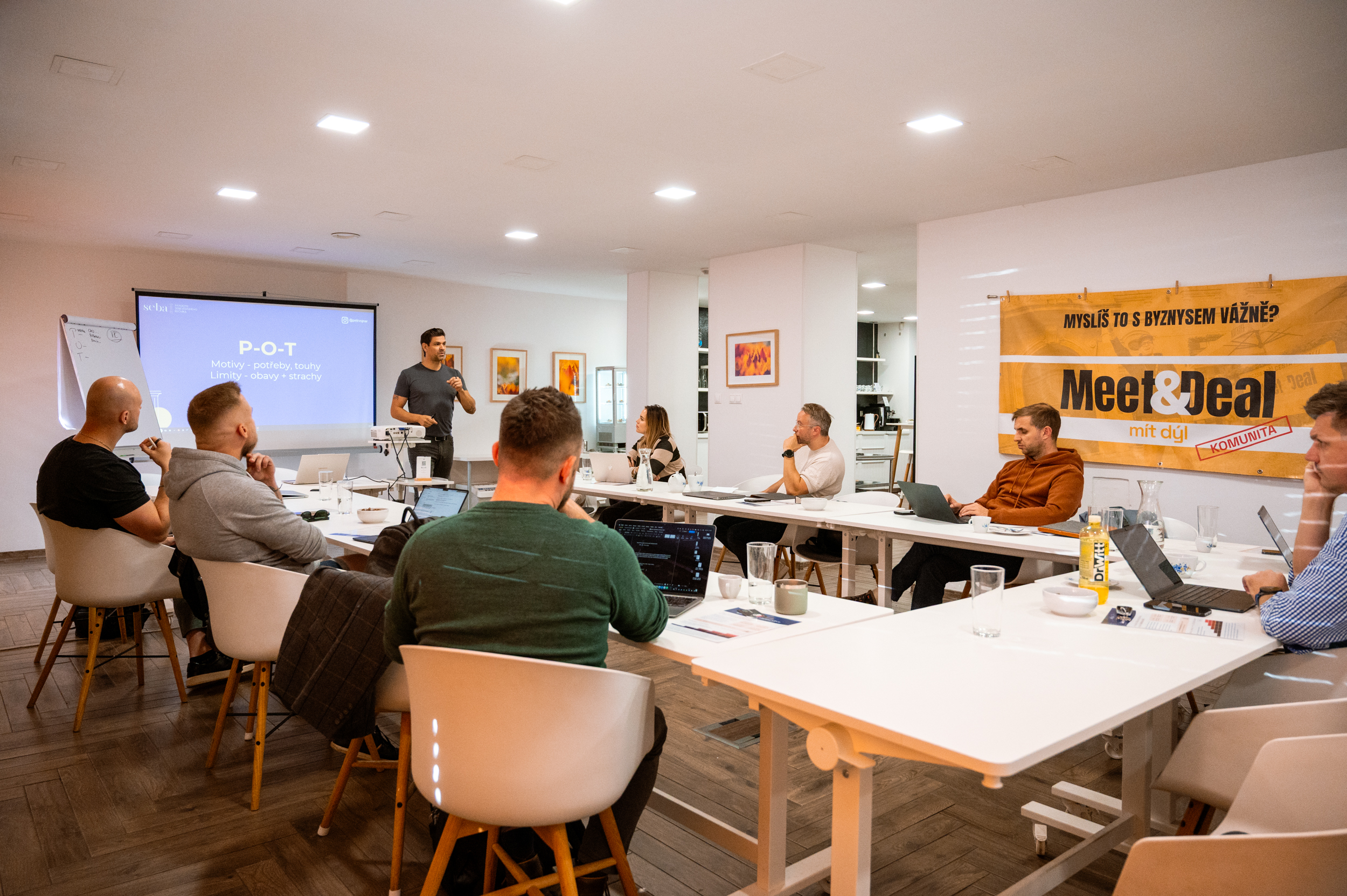 Účastníci na Meet&Deal KOMUNITNÍ session